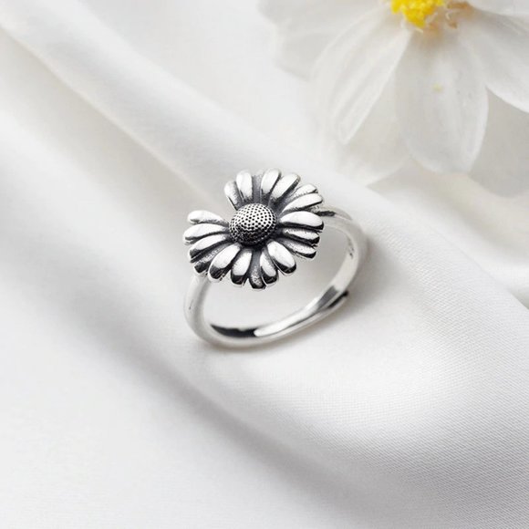 *NEW 925 Sterling Silver Daisy Adjustable Ring - Picture 5 of 10
